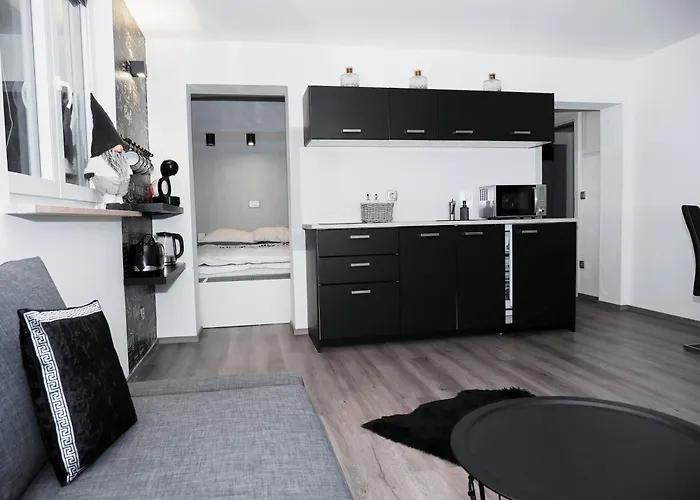 Victoria's Place Apartman *